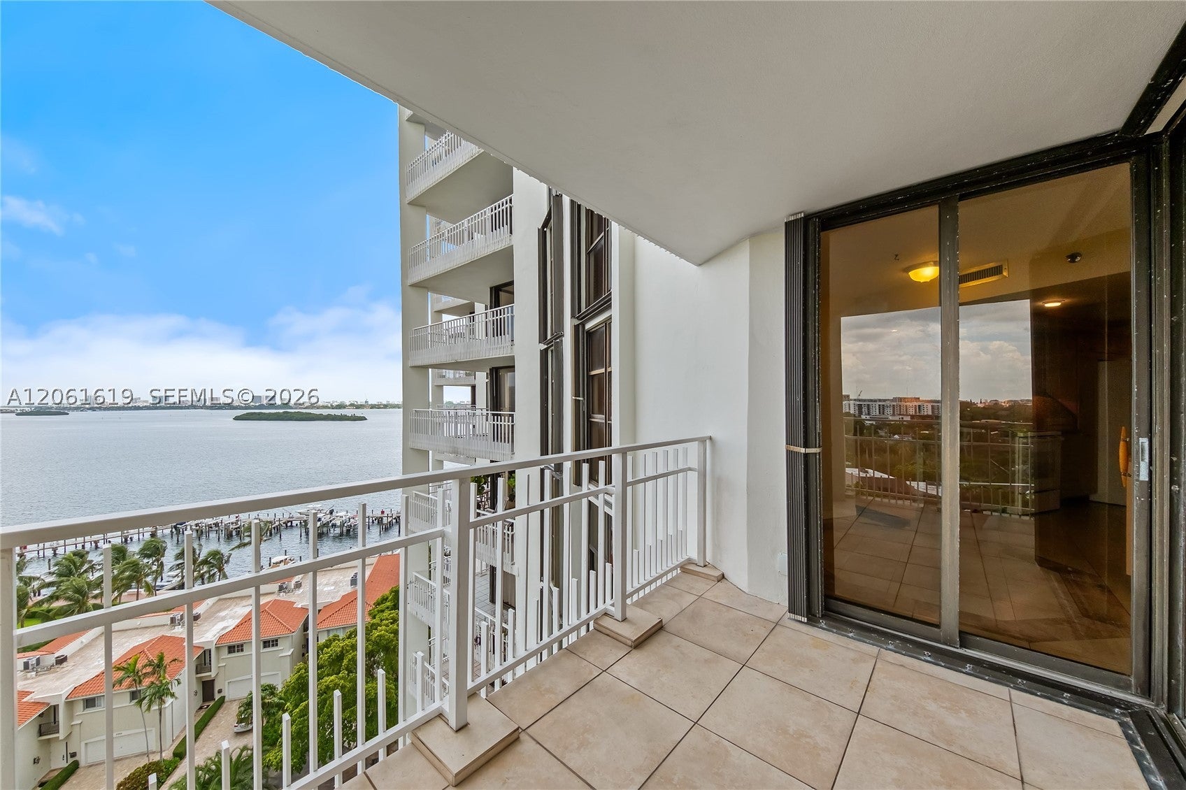 4000 Towerside Ter 1405