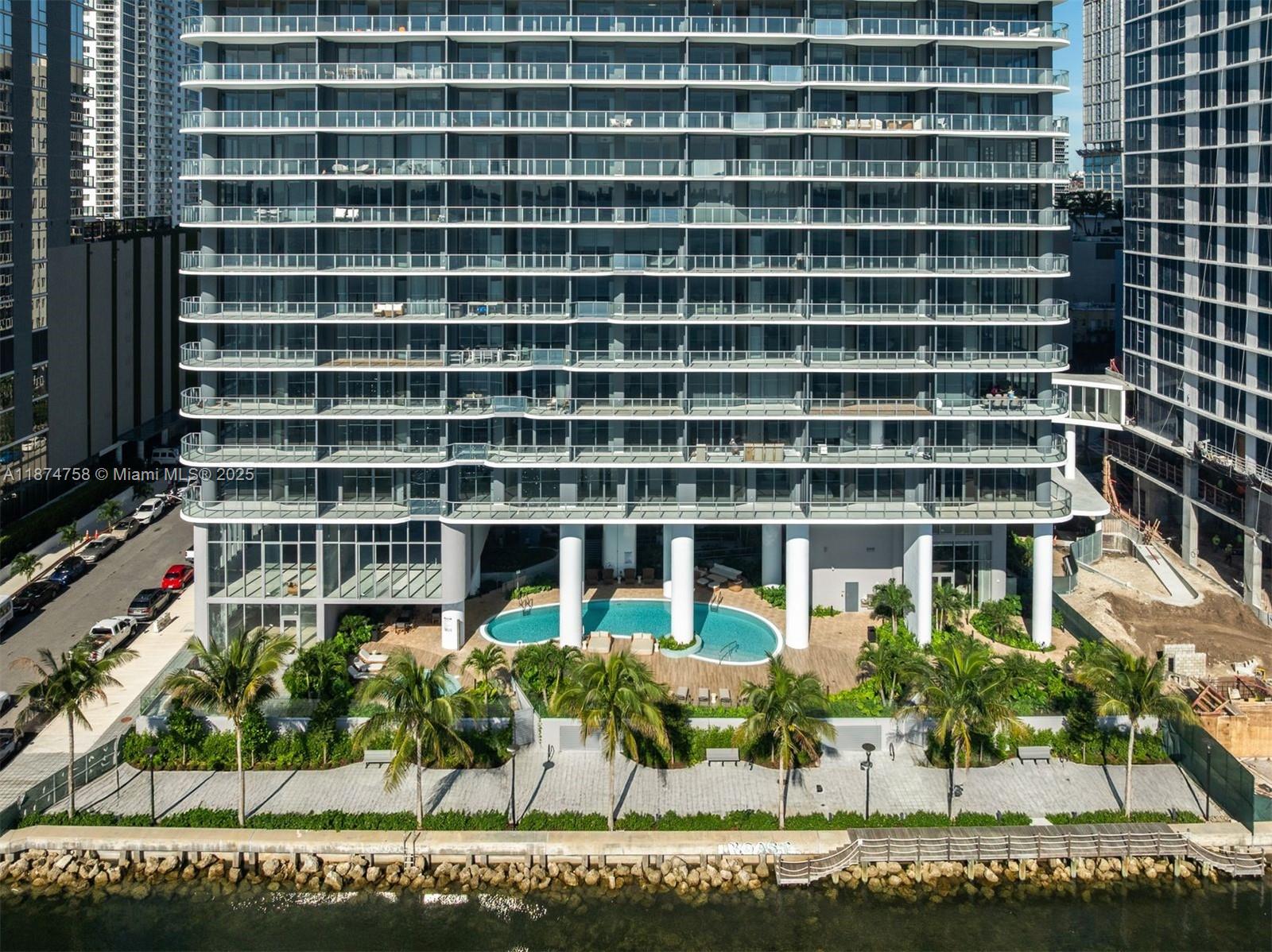 BAY BREEZE - Residential