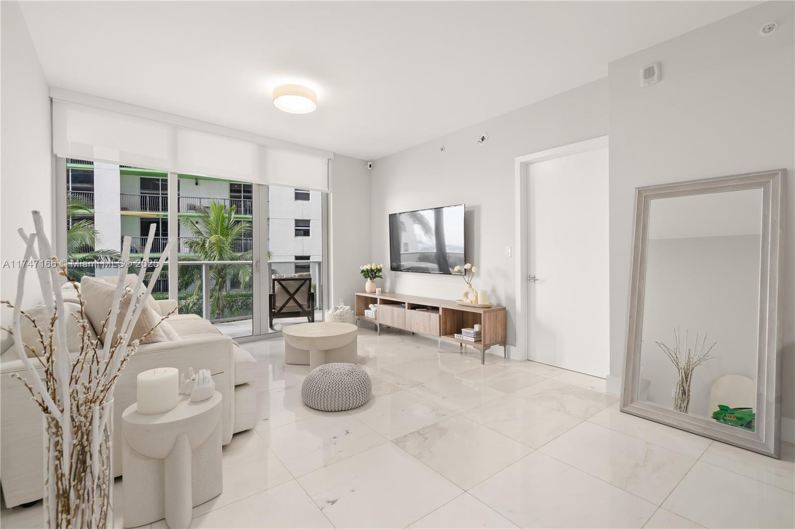 ARIA ON THE BAY CONDO - Residential