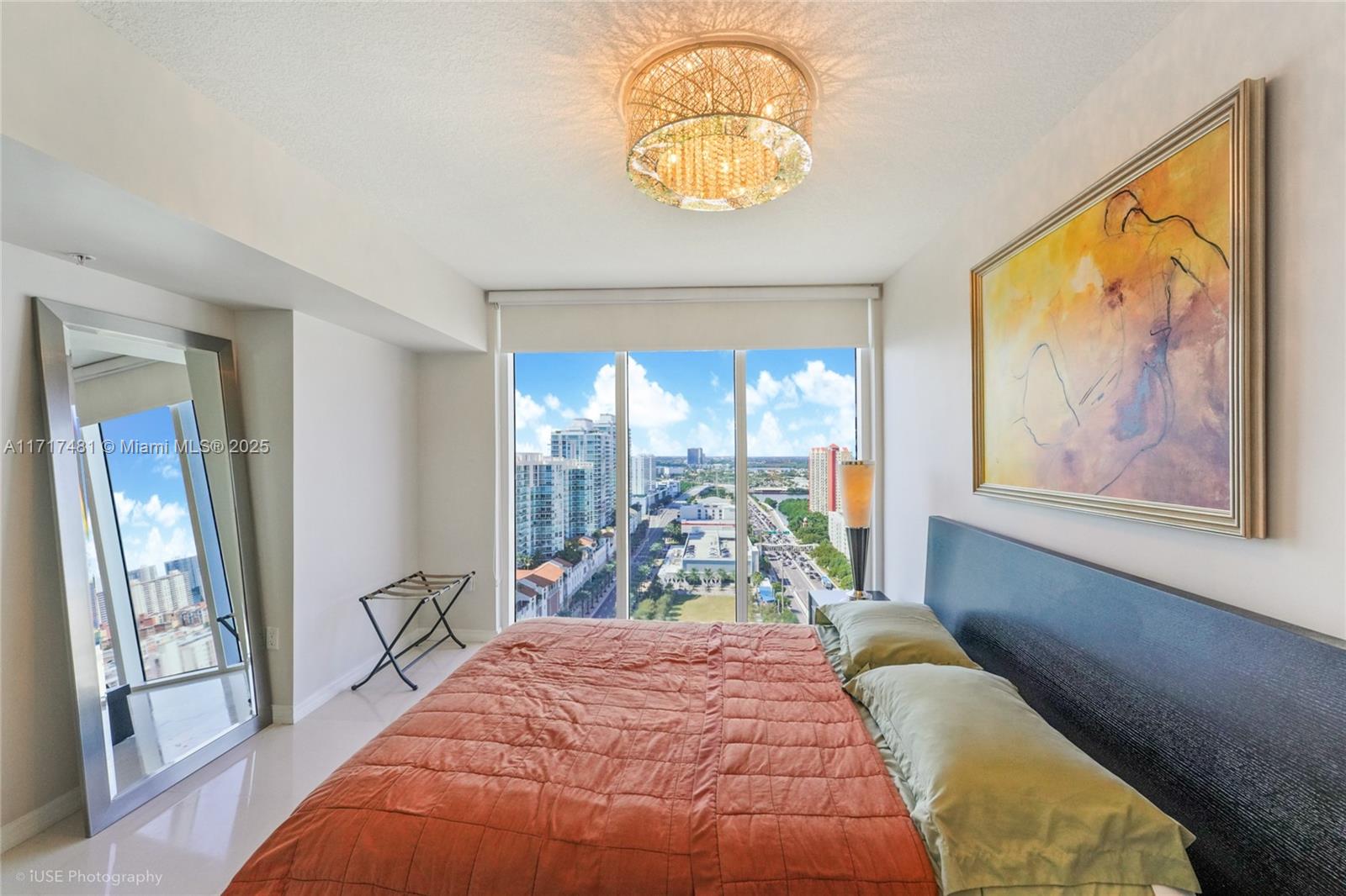 LA PERLA CONDO - Residential