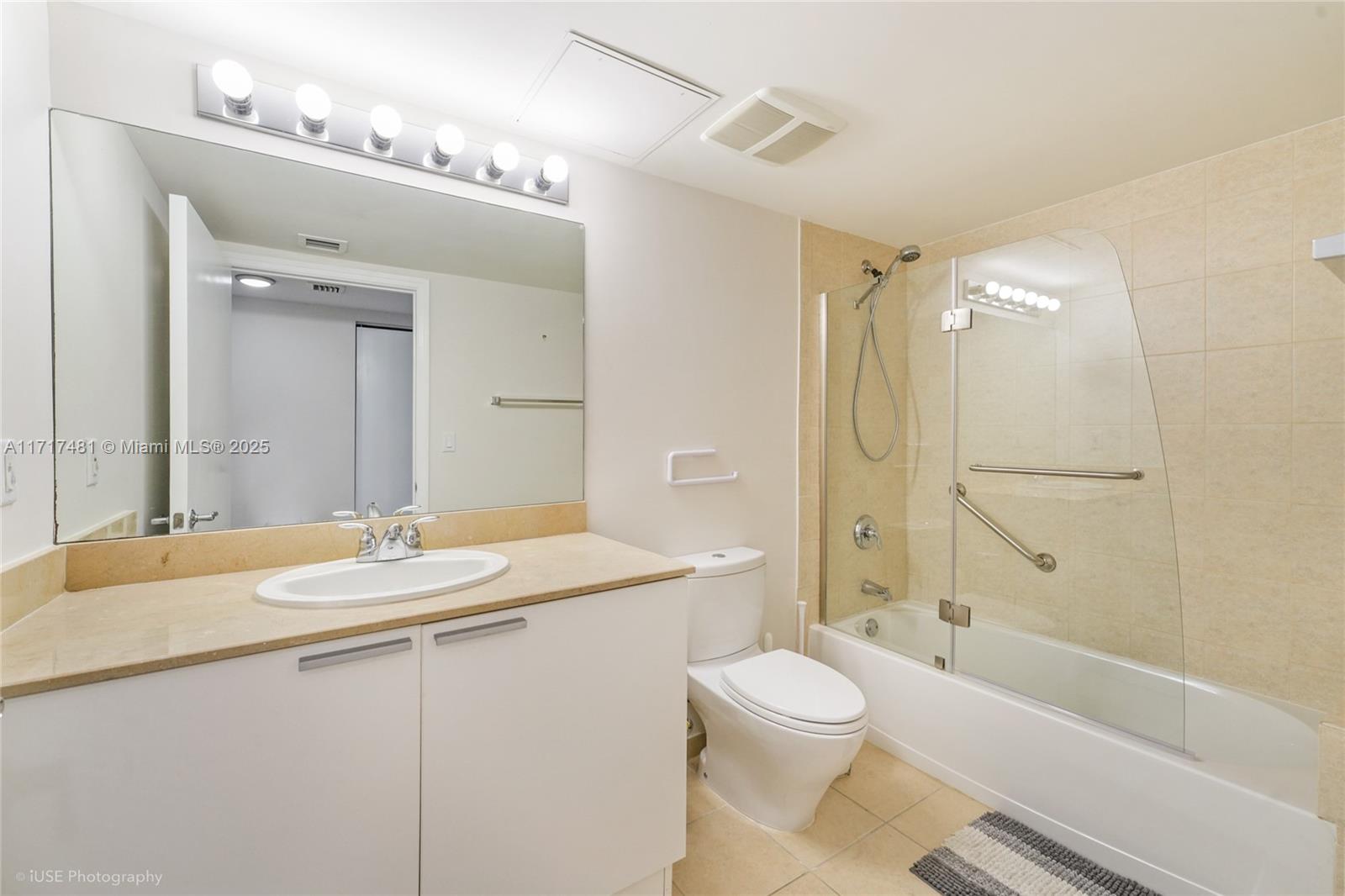 LA PERLA CONDO - Residential