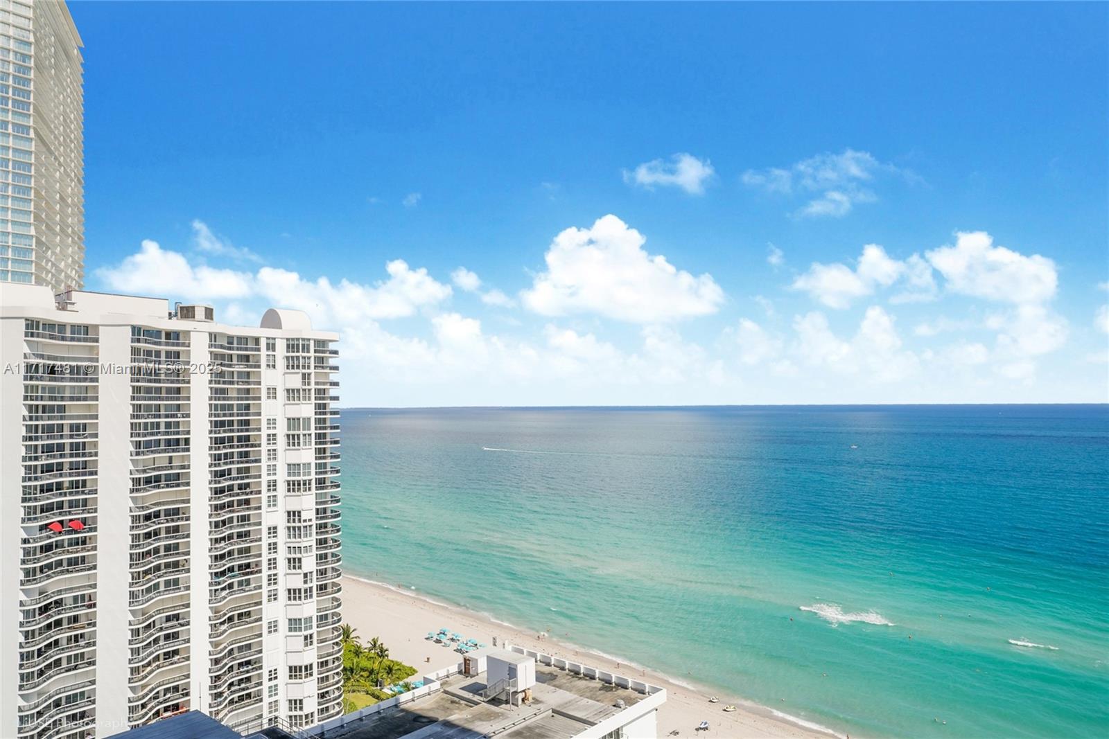 LA PERLA CONDO - Residential