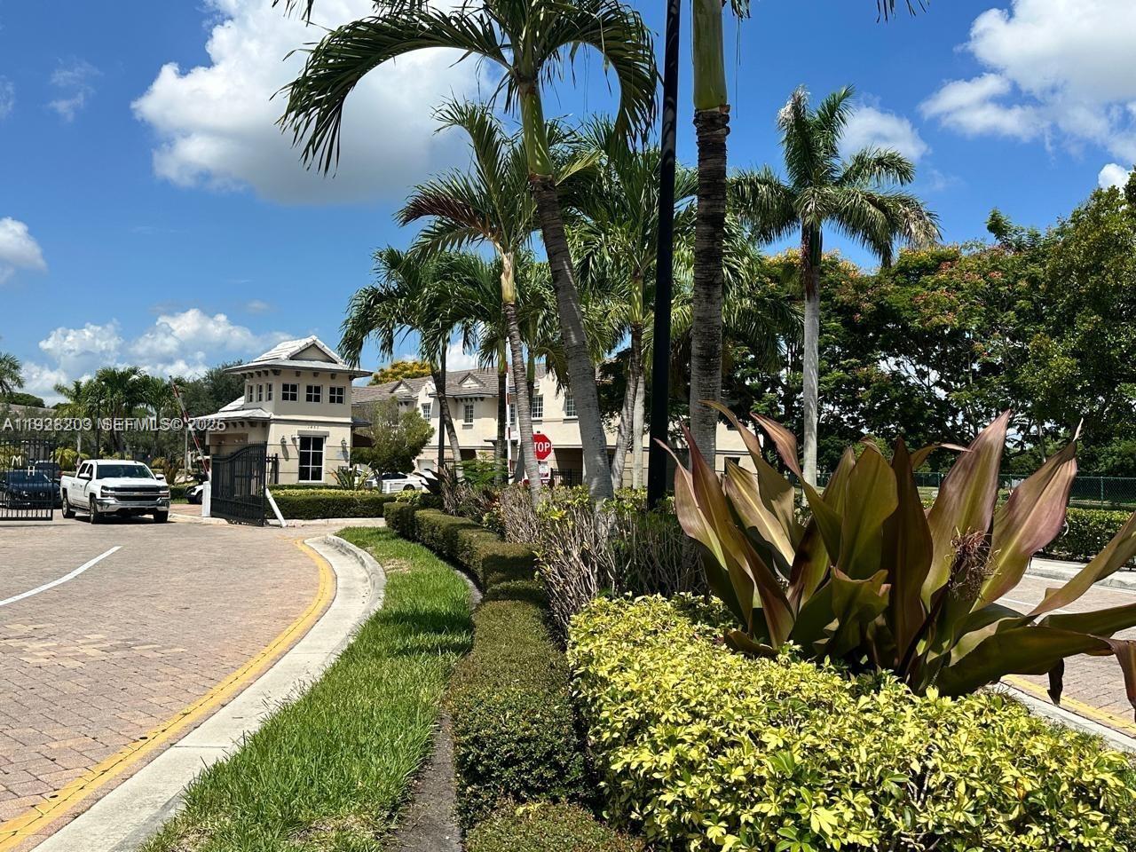 MARSH HARBOUR 41 CONDO - Residential Lease