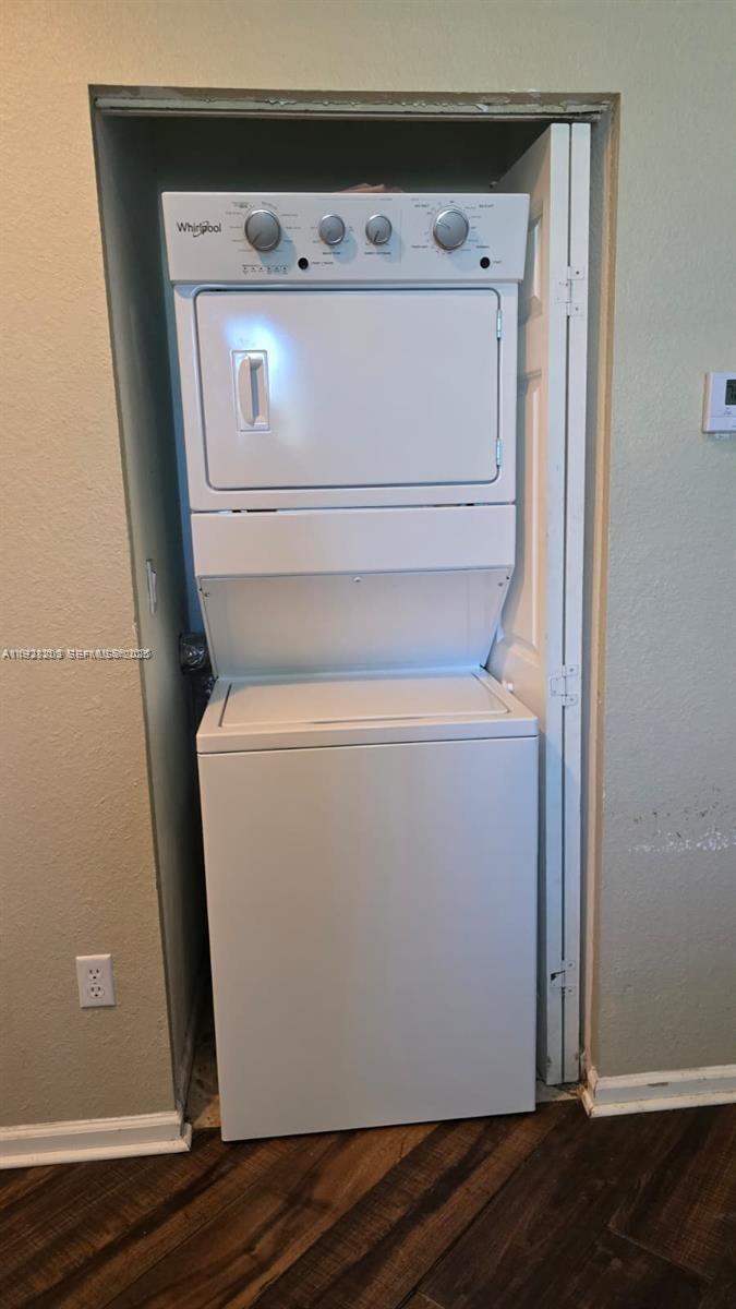 MARSH HARBOUR 41 CONDO - Residential Lease