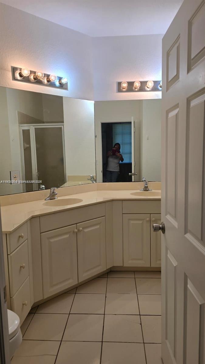 MARSH HARBOUR 41 CONDO - Residential Lease