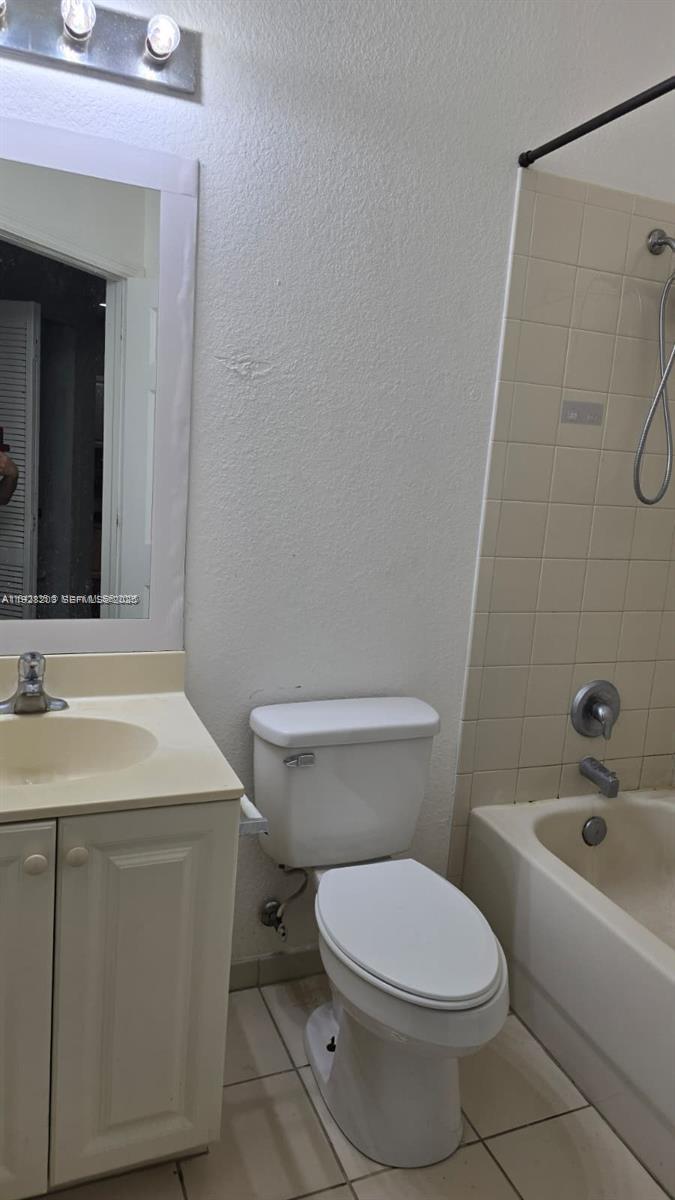 MARSH HARBOUR 41 CONDO - Residential Lease