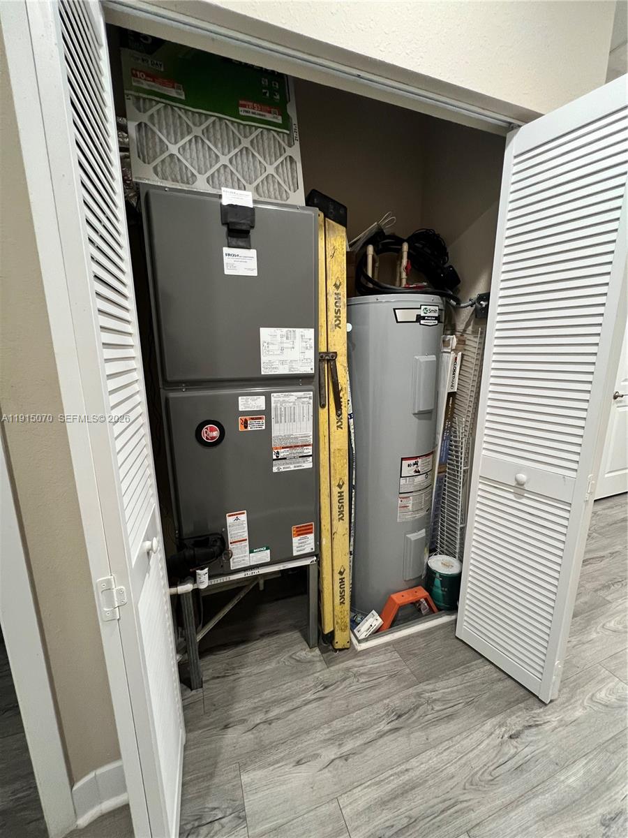 TOWNHOMES ON COCONUT PALM - Residential