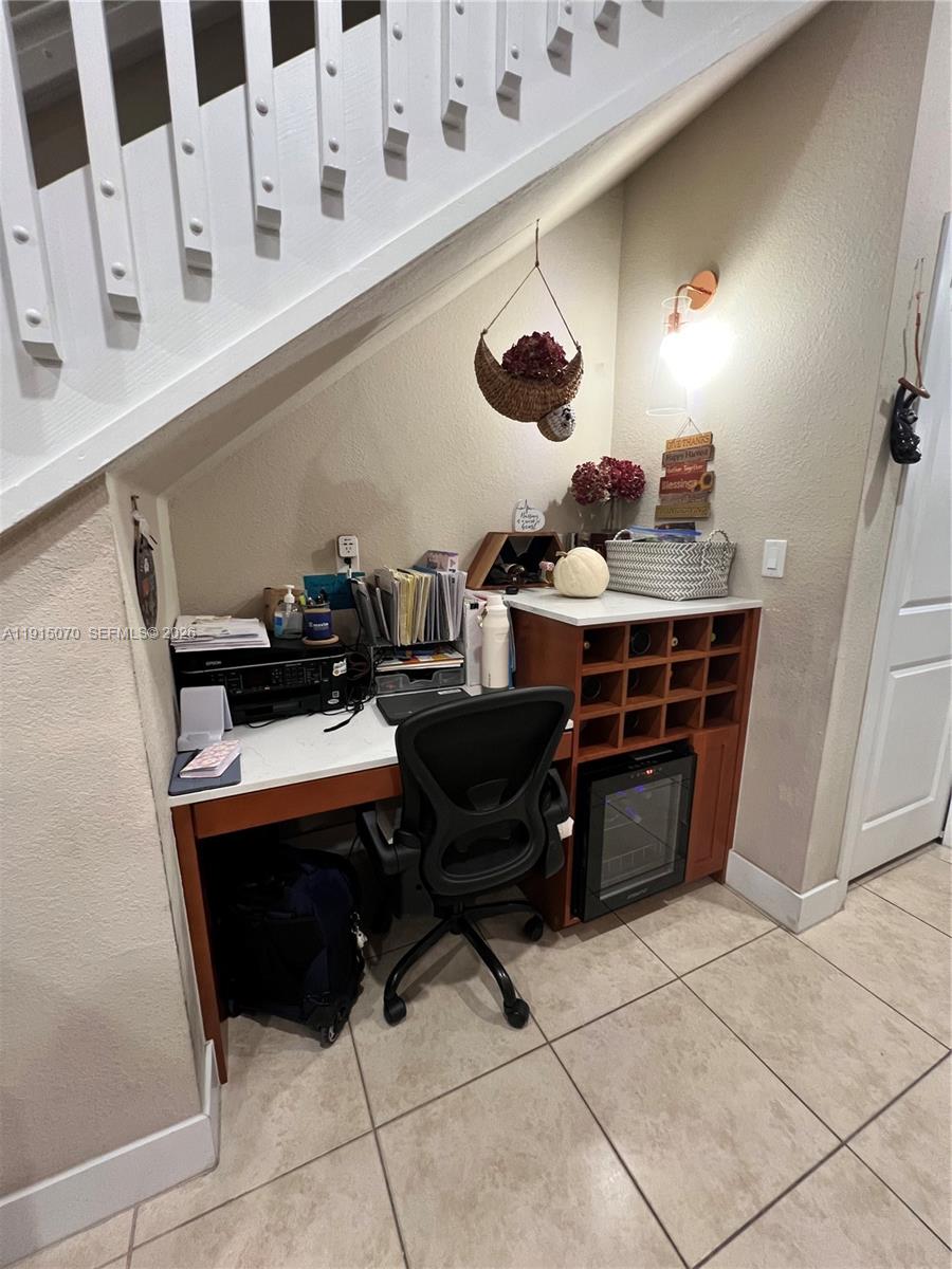 TOWNHOMES ON COCONUT PALM - Residential