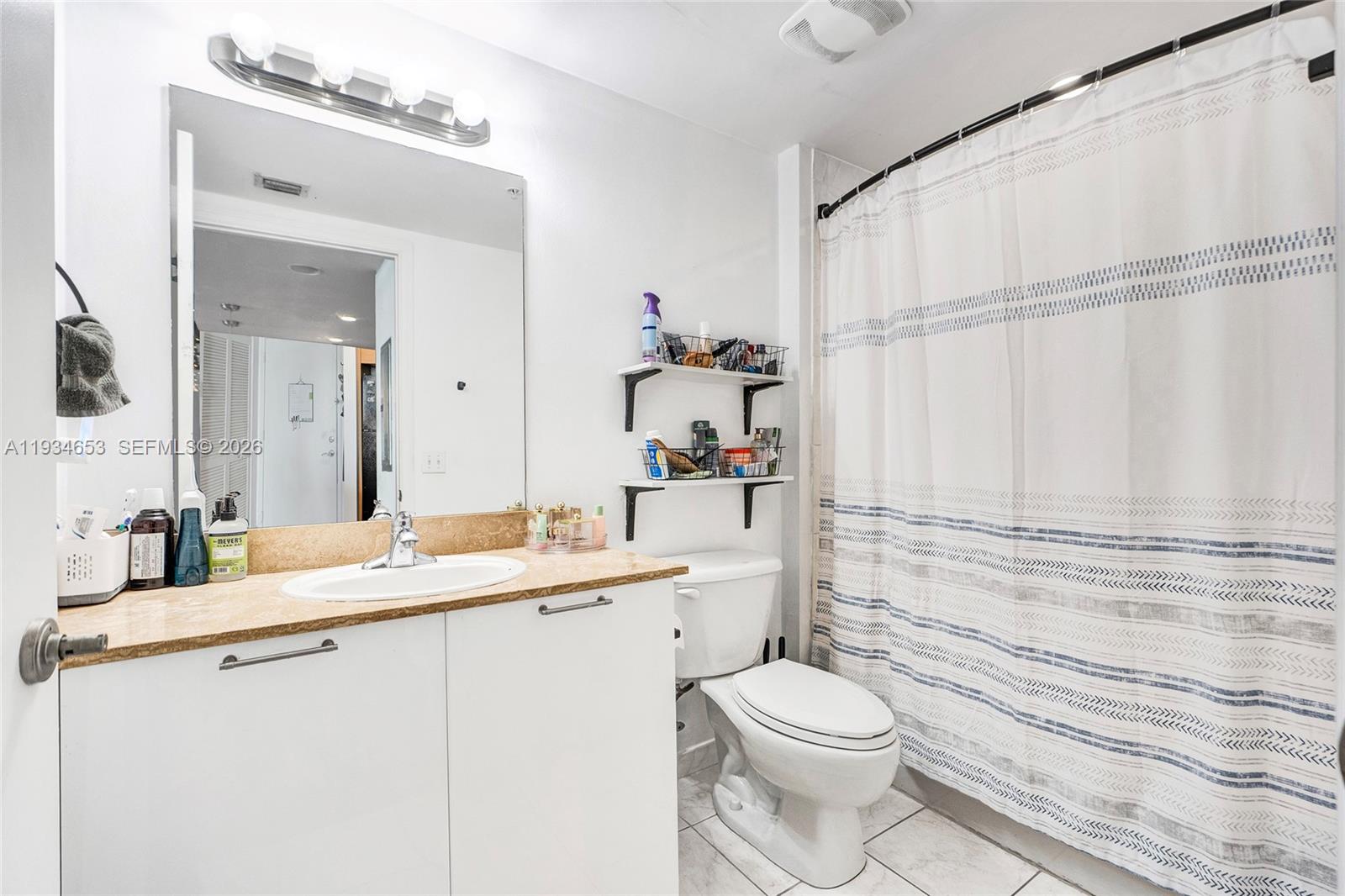 MIDTOWN LOFTS CONDO - Residential Lease