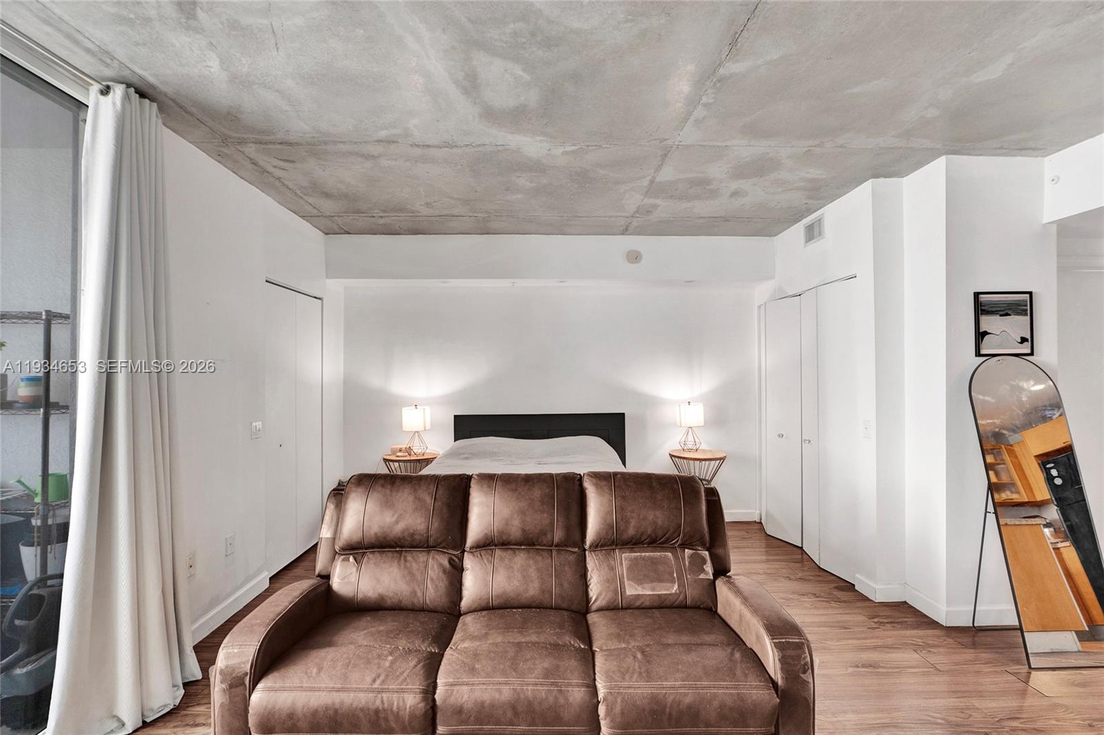 MIDTOWN LOFTS CONDO - Residential Lease