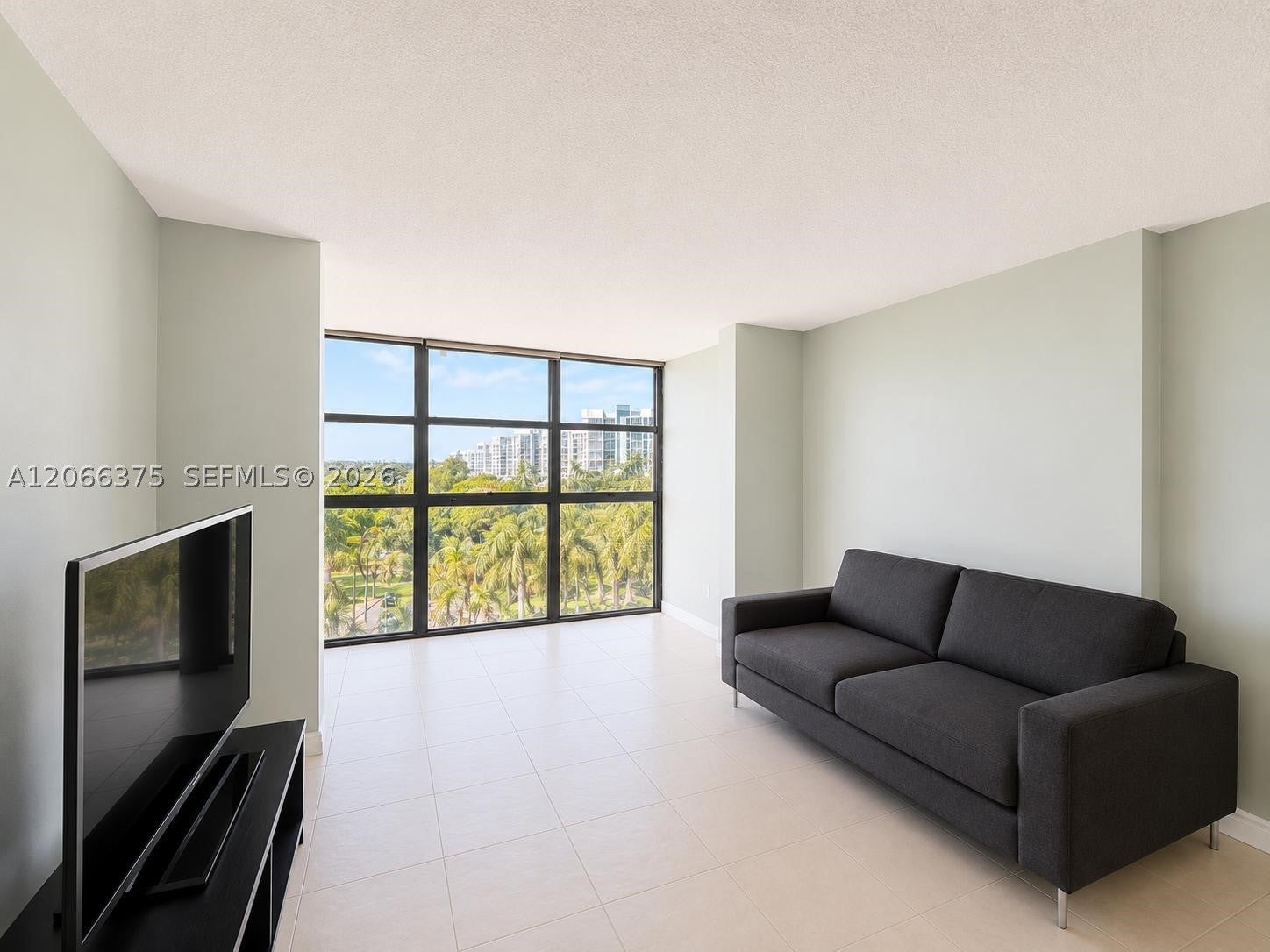 200 Leslie Dr 727 - Image 1