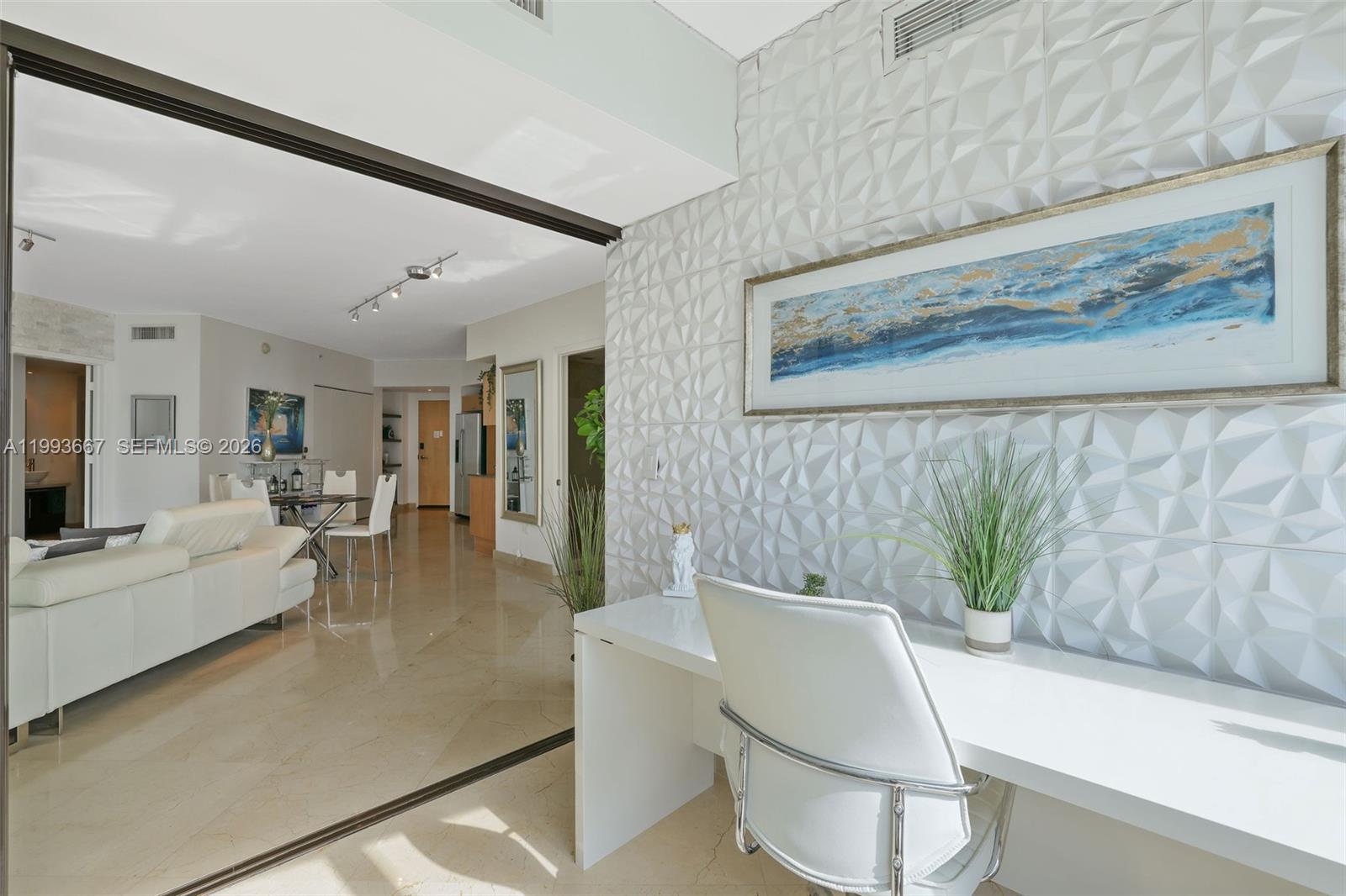 WIND CONDO - Residential Lease