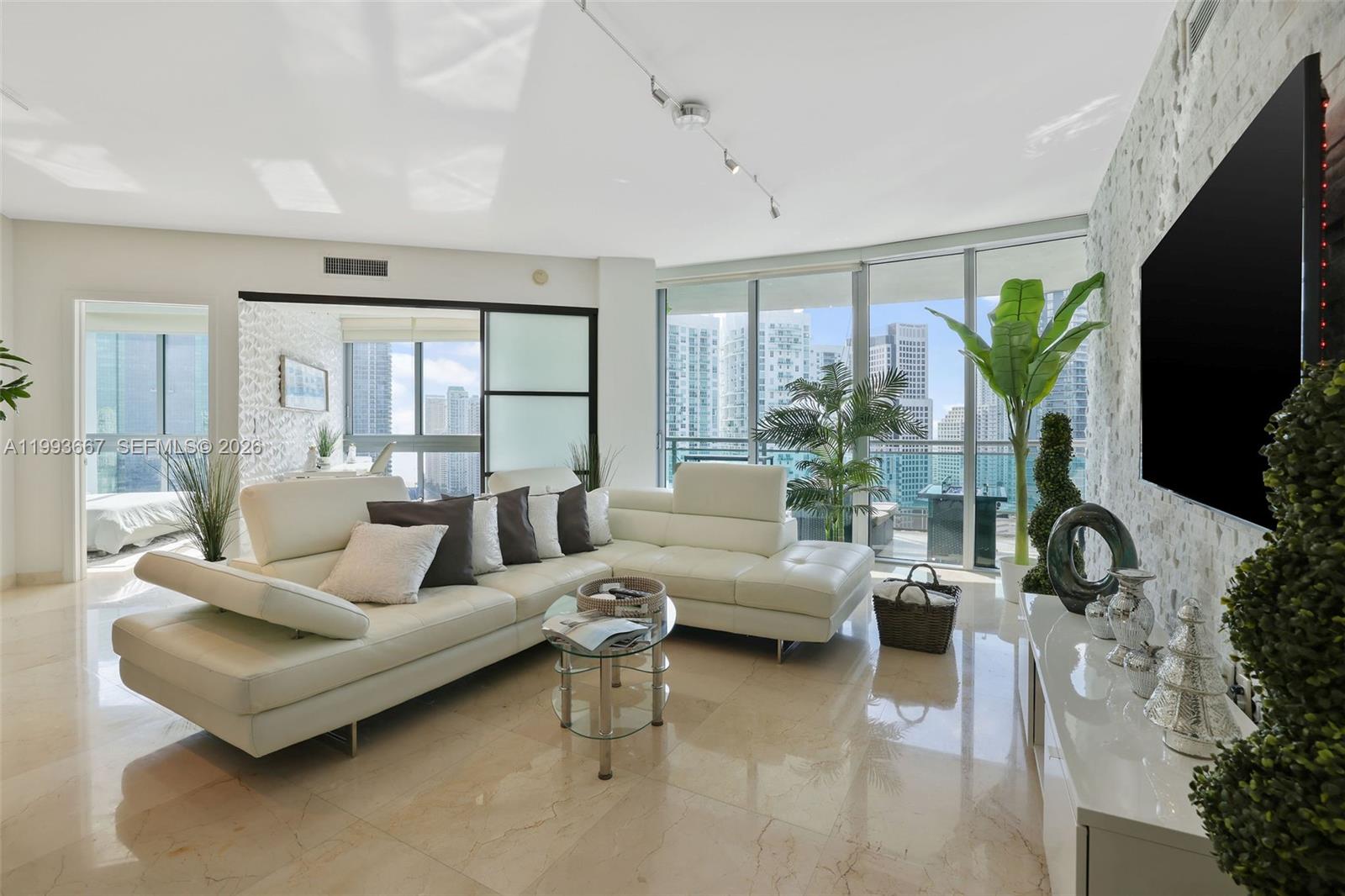 WIND CONDO - Residential Lease