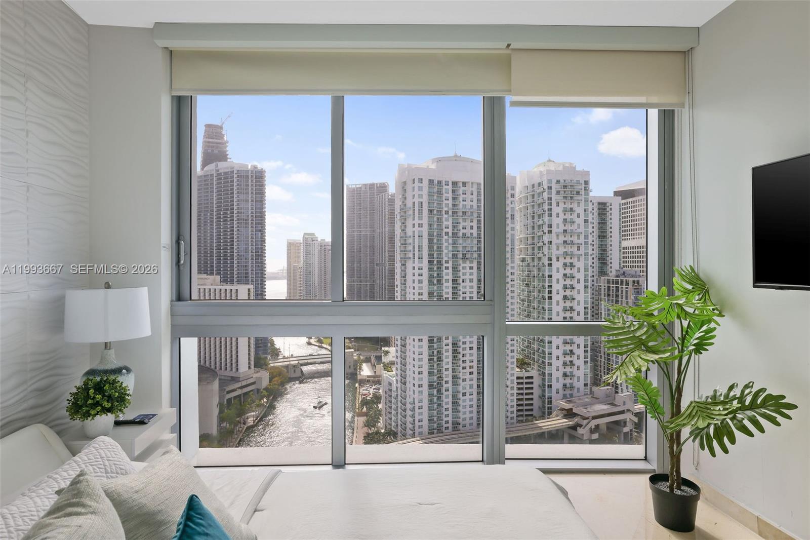 WIND CONDO - Residential Lease