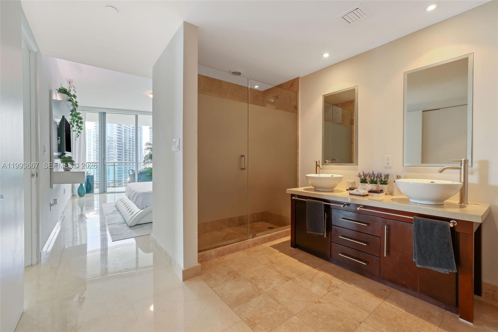 WIND CONDO - Residential Lease