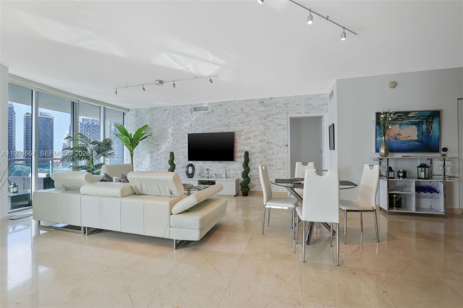 WIND CONDO - Residential Lease