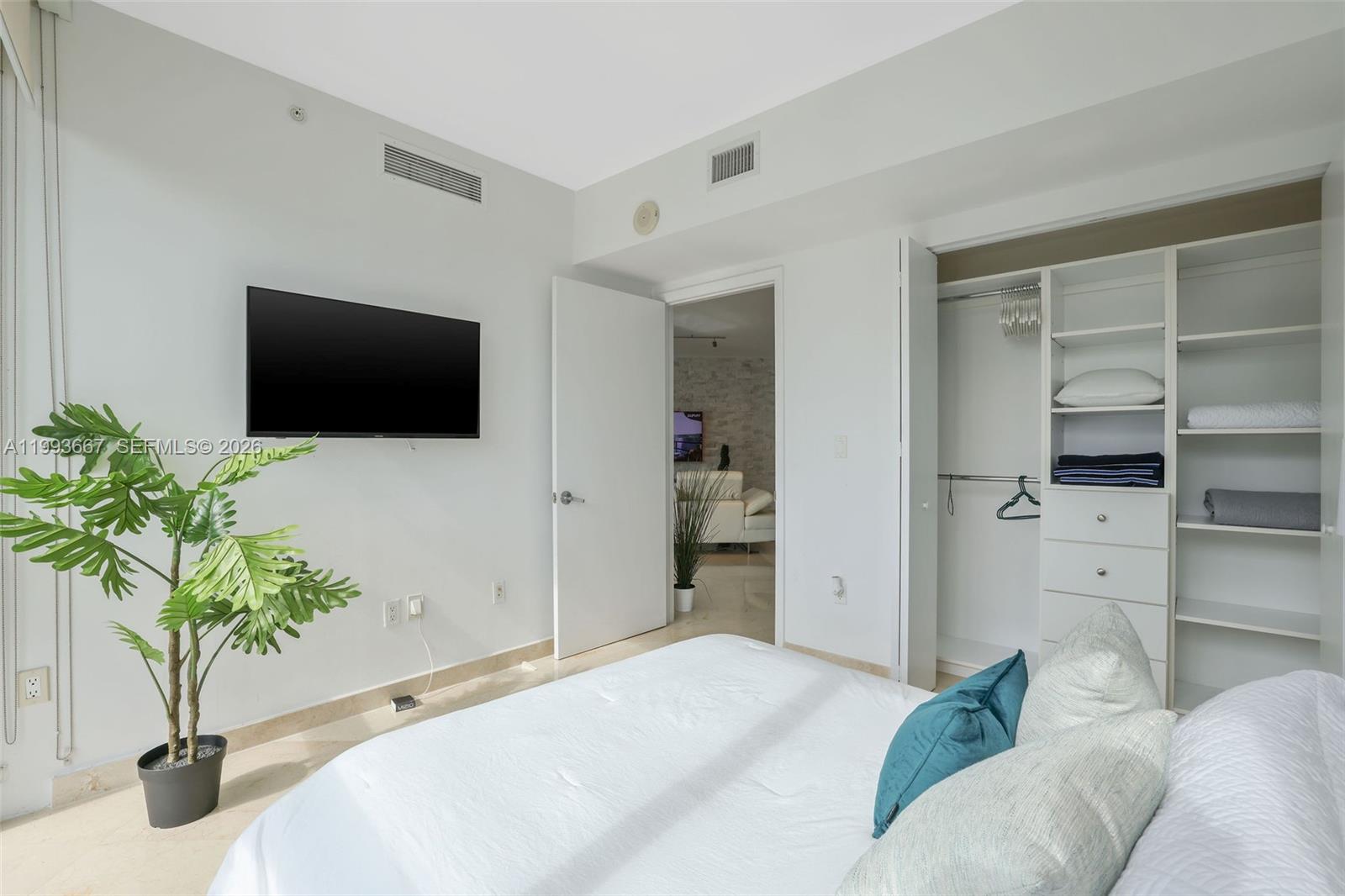 WIND CONDO - Residential Lease