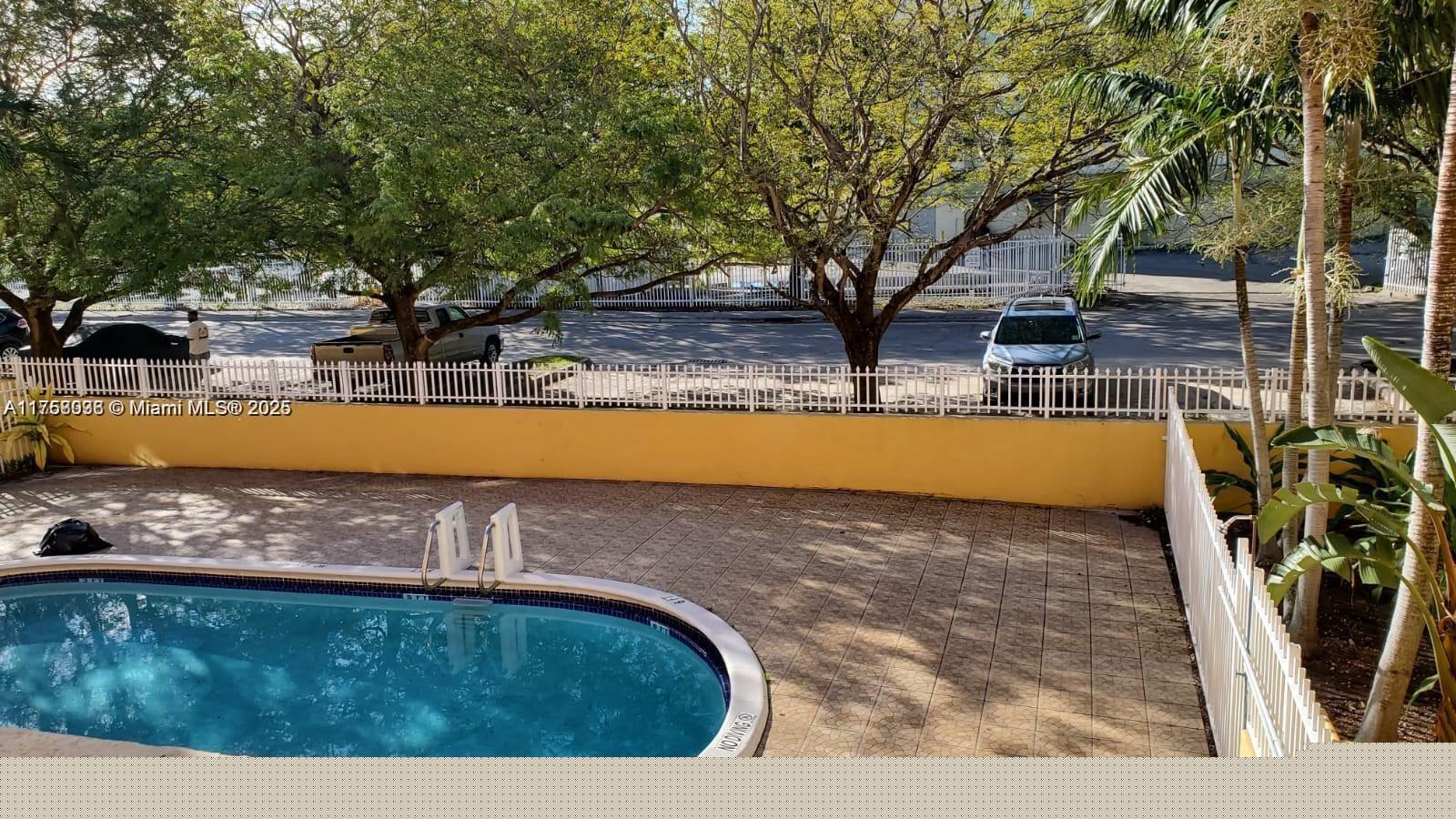 THE PALMS 51 CONDO - Residential