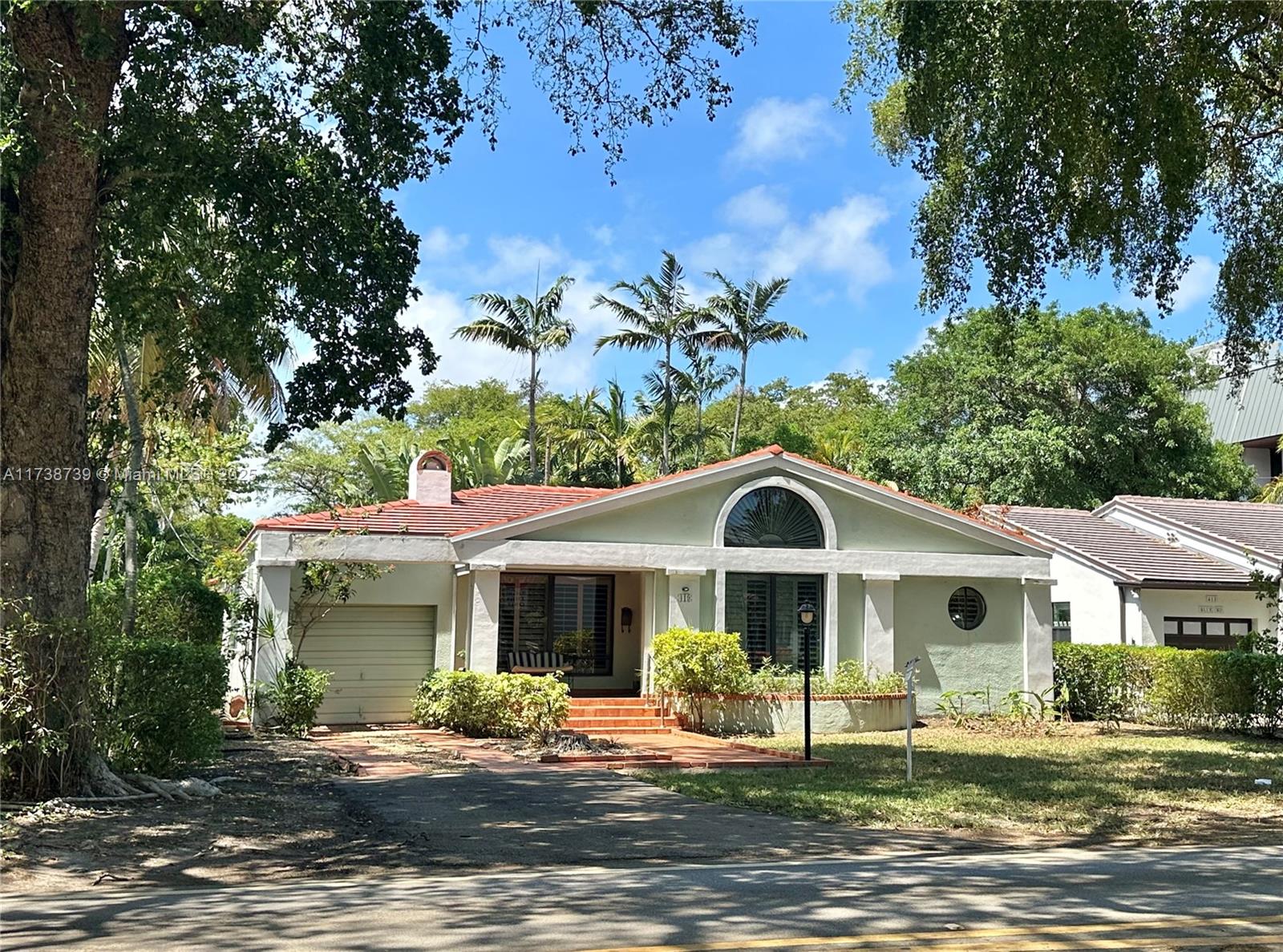 419 Blue Rd, Coral Gables, Broward County, Florida - 3 Bedrooms  
3 Bathrooms - 
