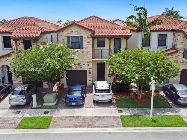 VINTAGE PLACE - Residential Lease