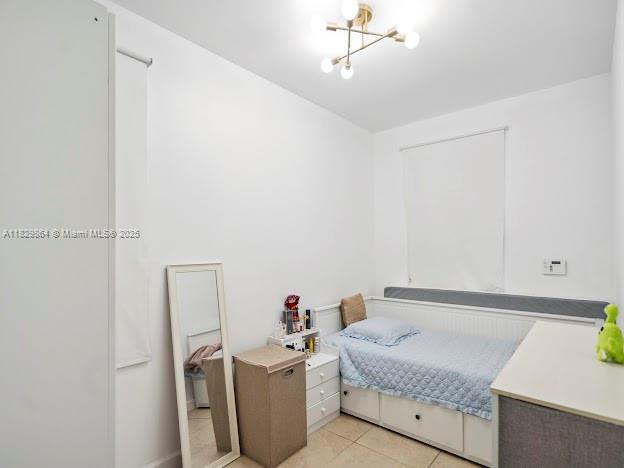 VINTAGE PLACE - Residential Lease