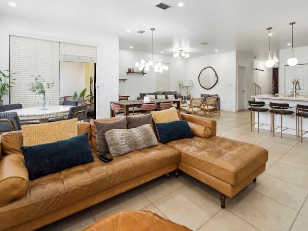 VINTAGE PLACE - Residential Lease