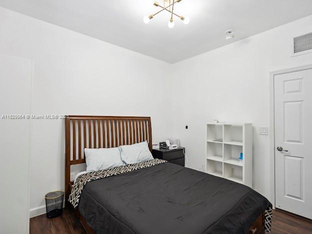 VINTAGE PLACE - Residential Lease