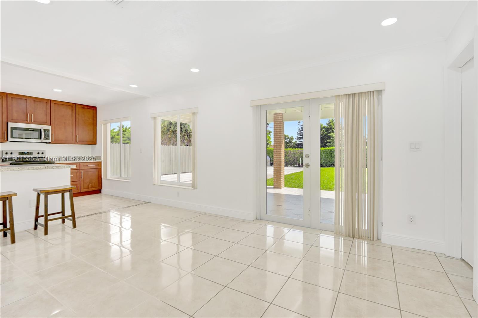 ROYALE GREEN SEC FOUR - Residential Lease