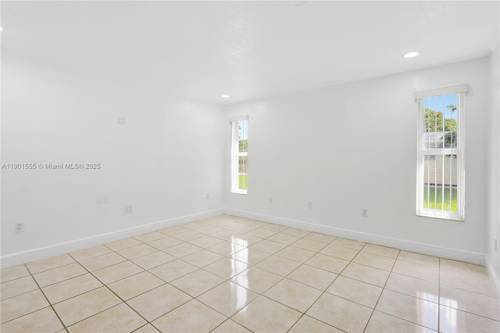 ROYALE GREEN SEC FOUR - Residential Lease