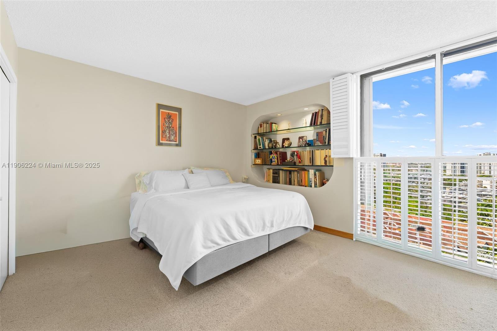 TURNBERRY TOWERS CONDO - Residential