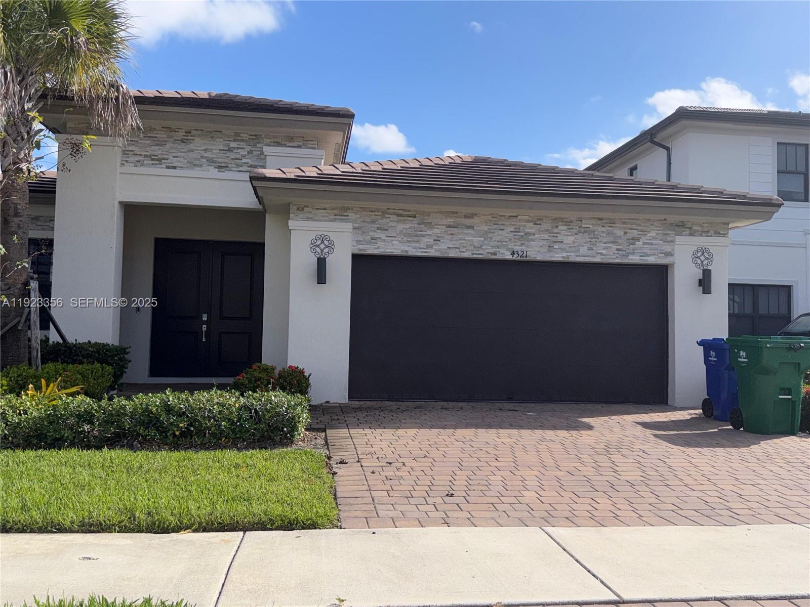 TUSCAN ISLES - Residential Lease