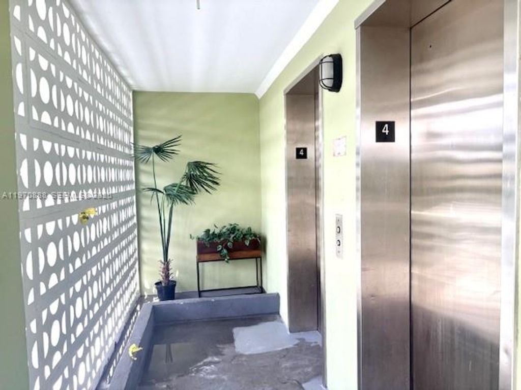 Photo of 1425 Arthur St #403A, Hollywood, FL 33020 (MLS # A11970888)