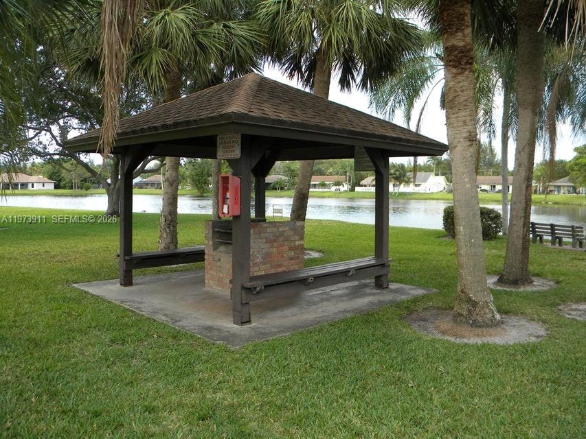 TRADEWINDS AT DOS LAGOS C - Residential