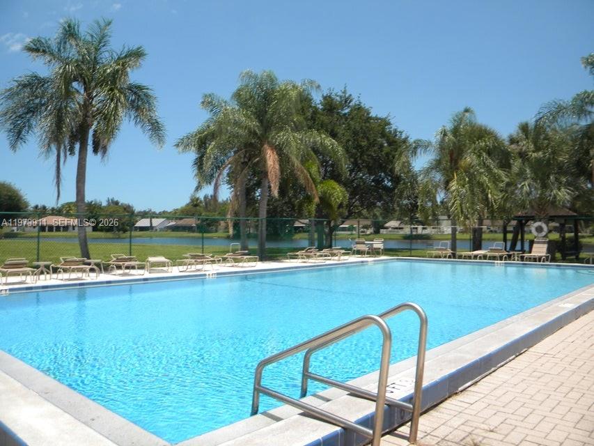 TRADEWINDS AT DOS LAGOS C - Residential