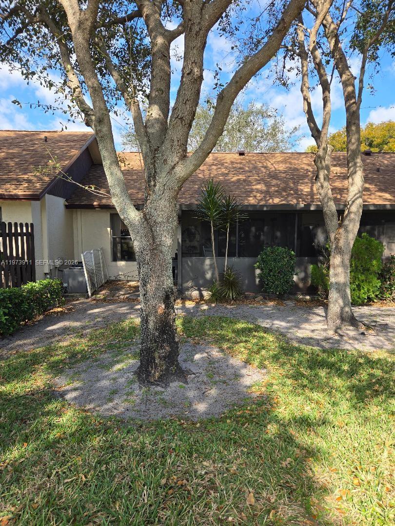 TRADEWINDS AT DOS LAGOS C - Residential