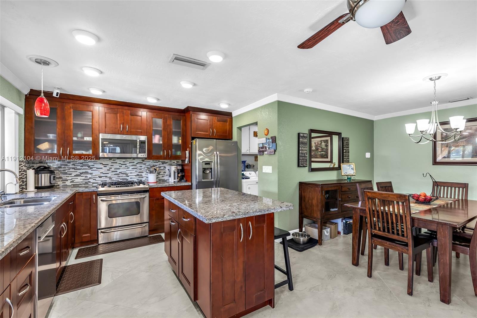 SUNRISE GOLF VILLAGE SEC - Residential