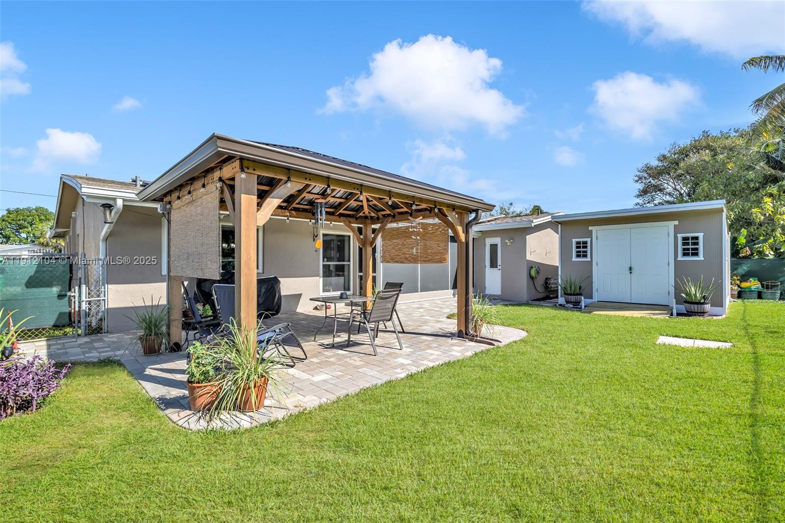 SUNRISE GOLF VILLAGE SEC - Residential