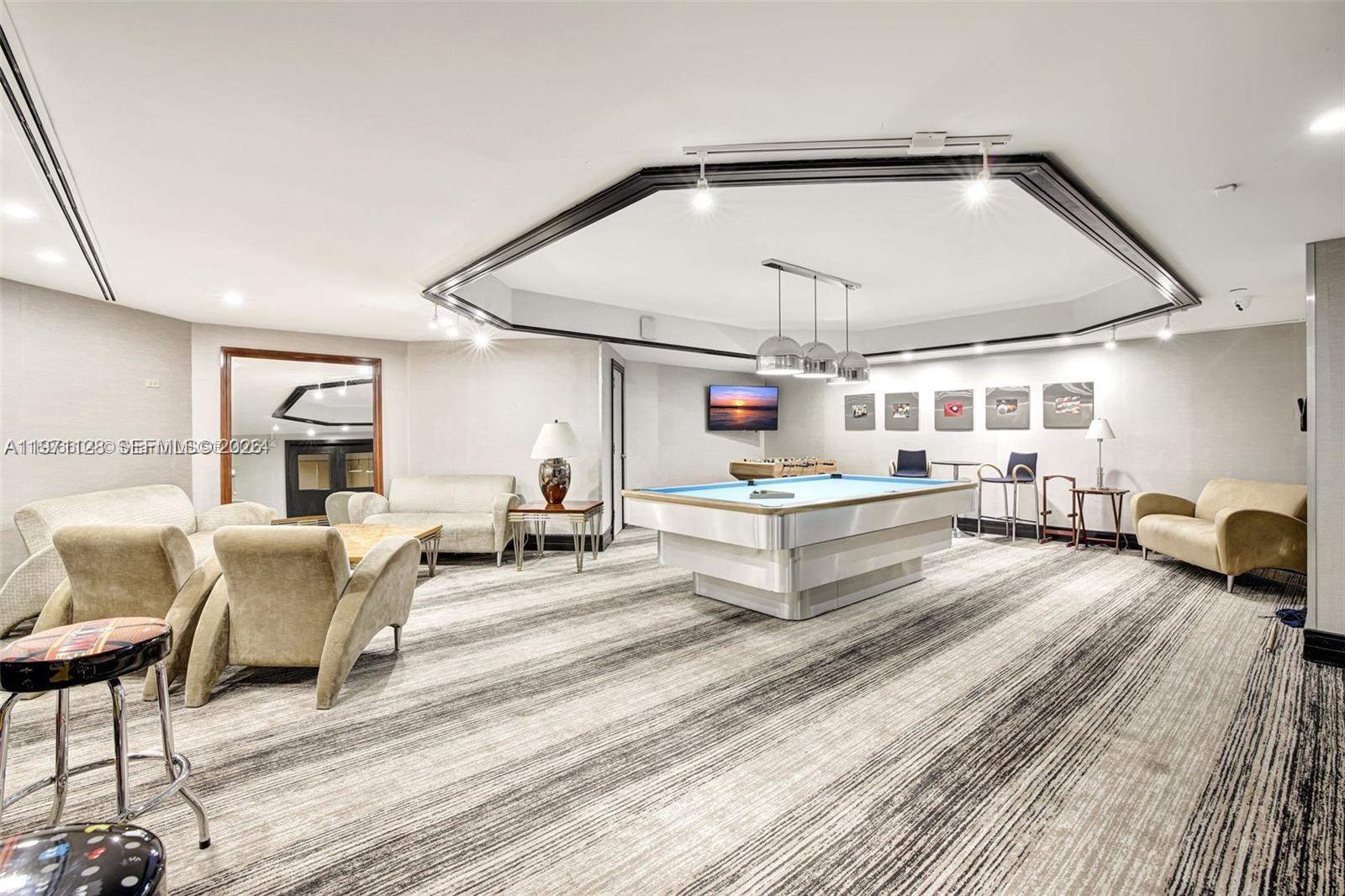 TERRACES NORTH TURNBERRY - Residential