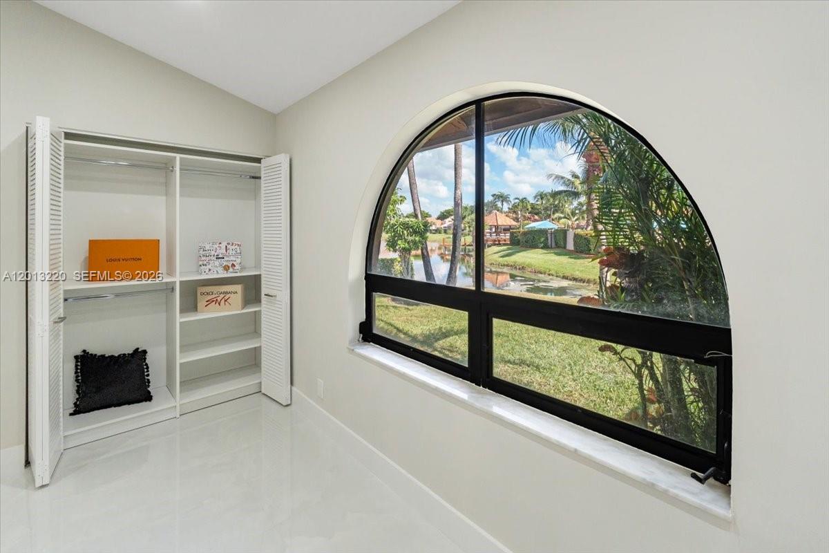 MERIDIANA AT BOCA POINTE - Residential