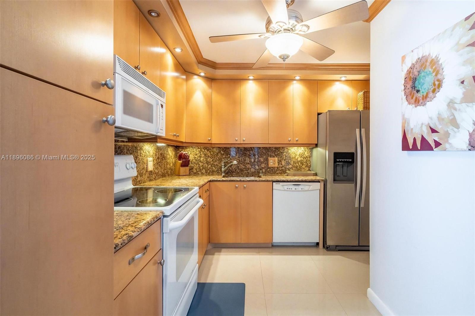 QUADOMAIN TOWER I AND IV - Residential Lease