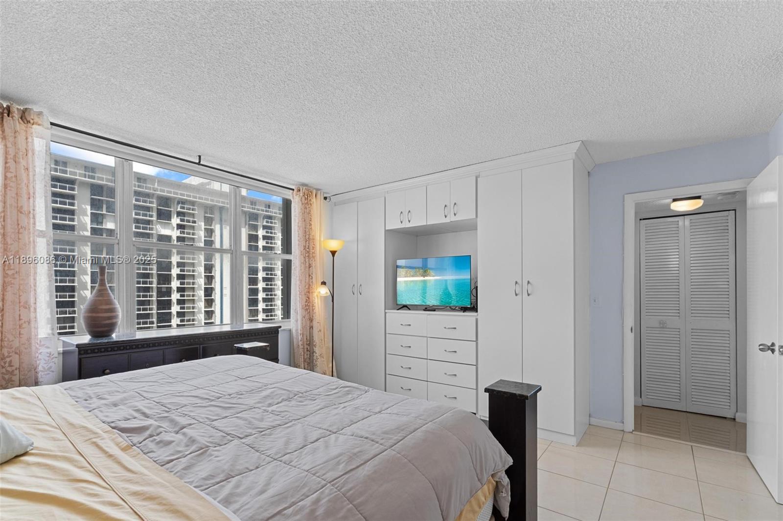 QUADOMAIN TOWER I AND IV - Residential Lease