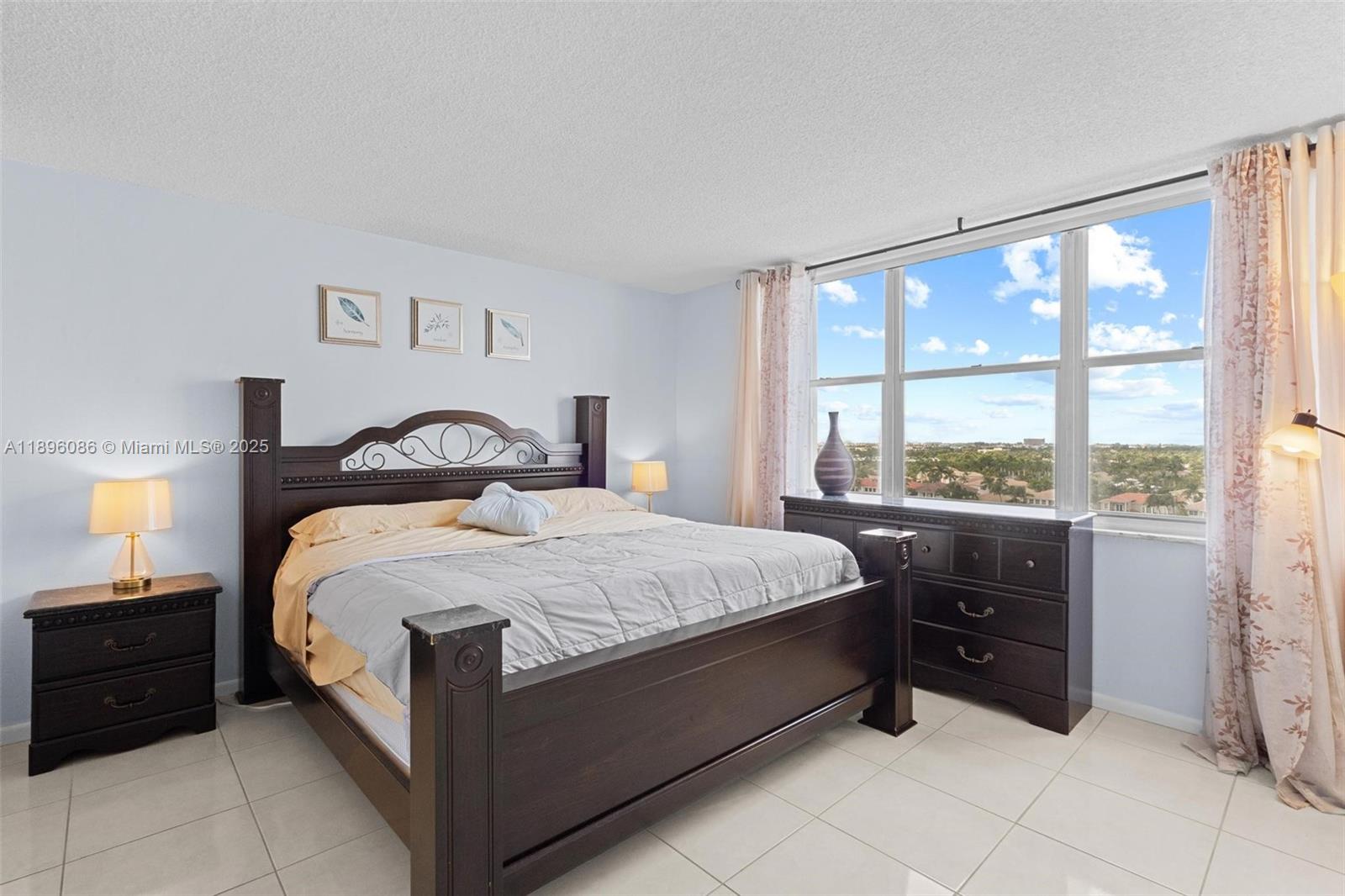 QUADOMAIN TOWER I AND IV - Residential Lease