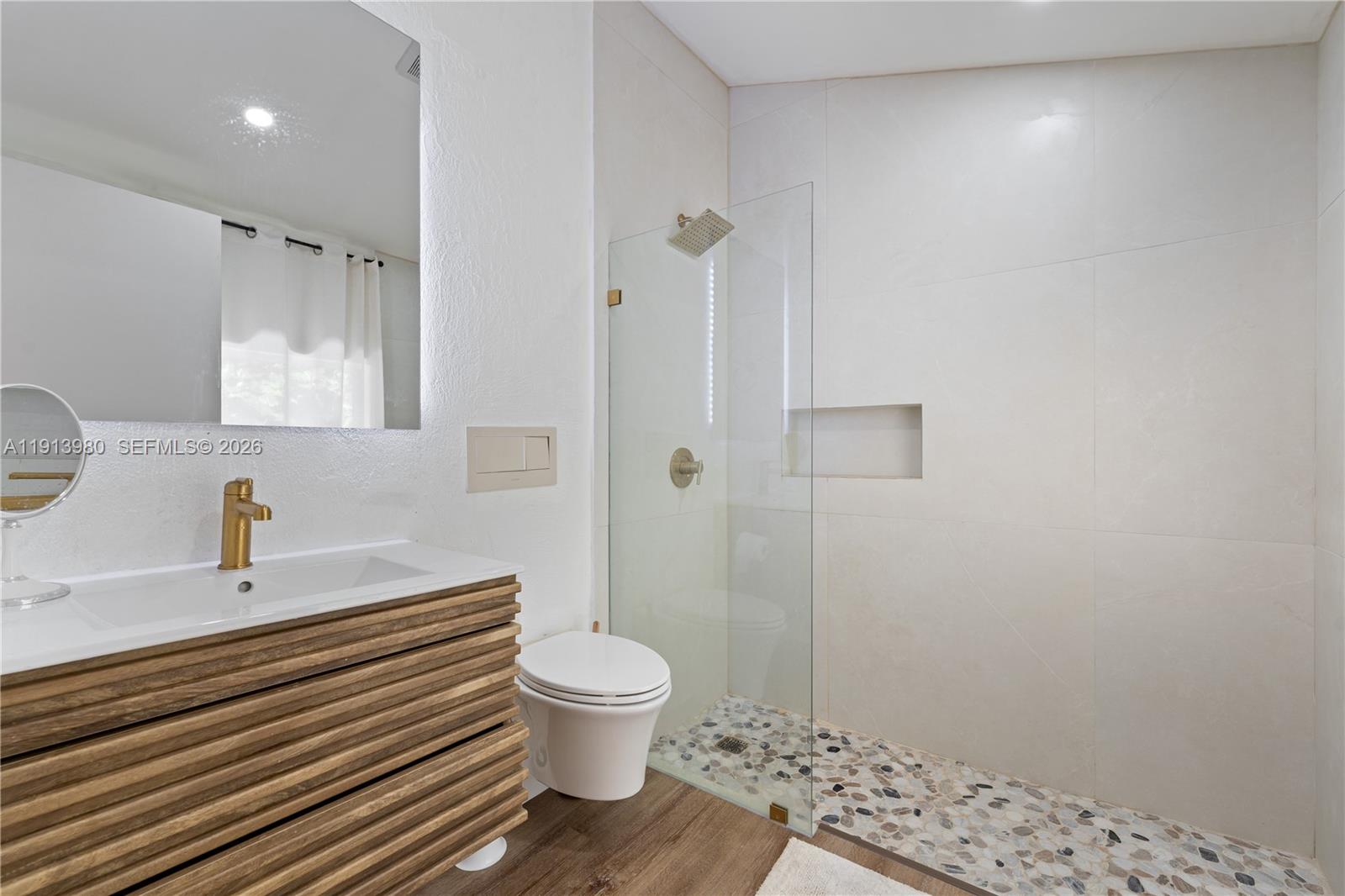 BAY POINT - Residential