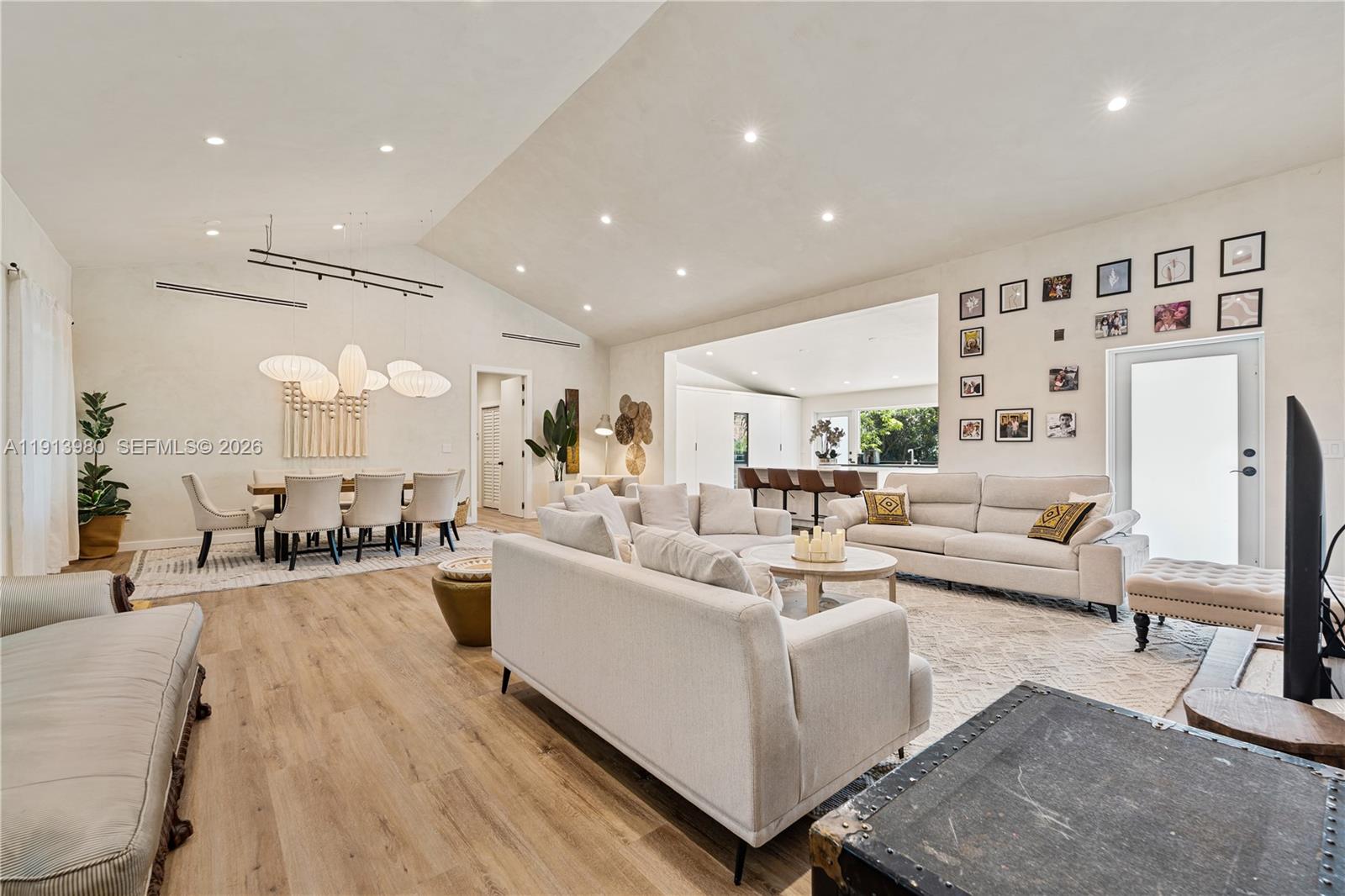 BAY POINT - Residential