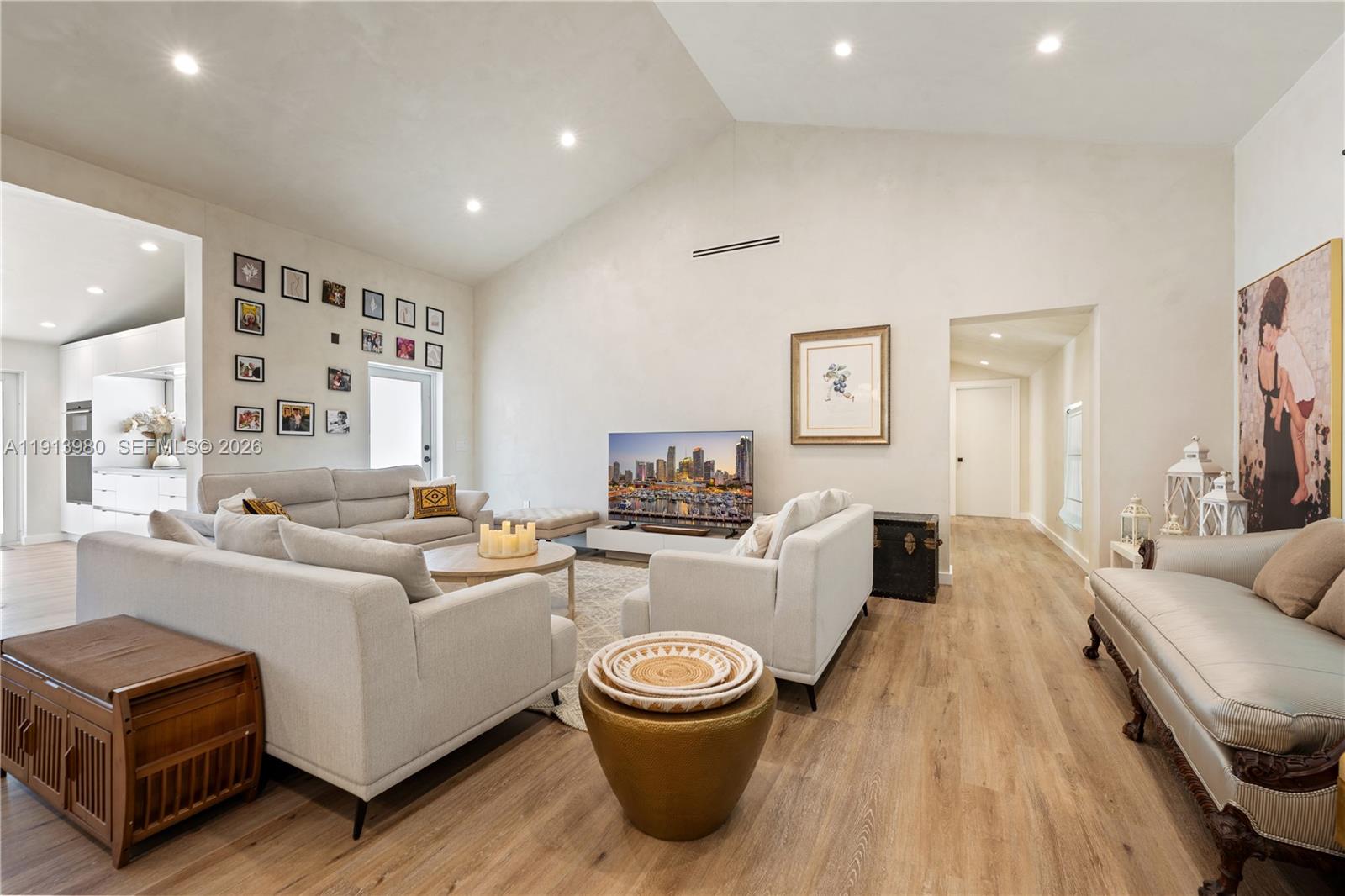 BAY POINT - Residential