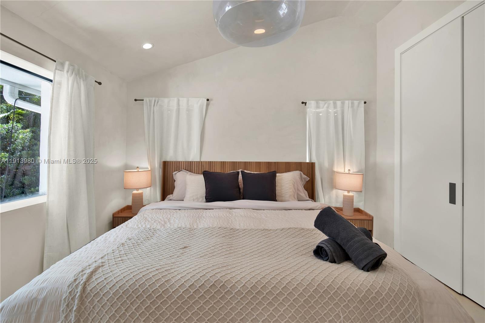 BAY POINT - Residential