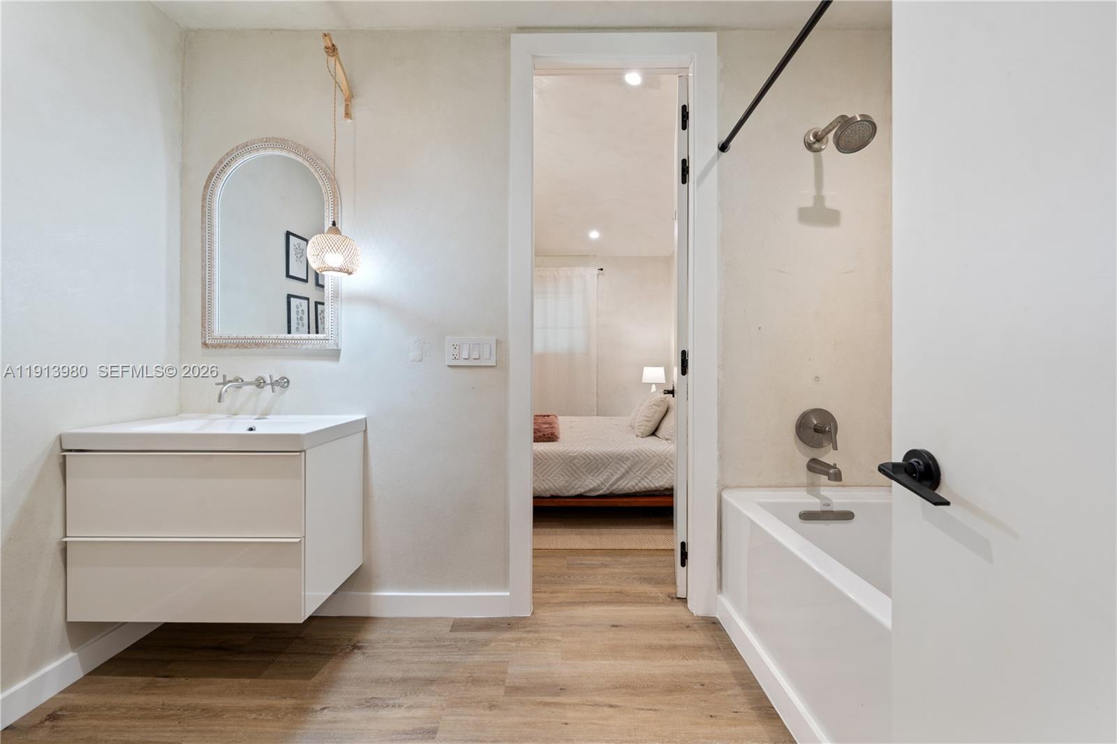 BAY POINT - Residential