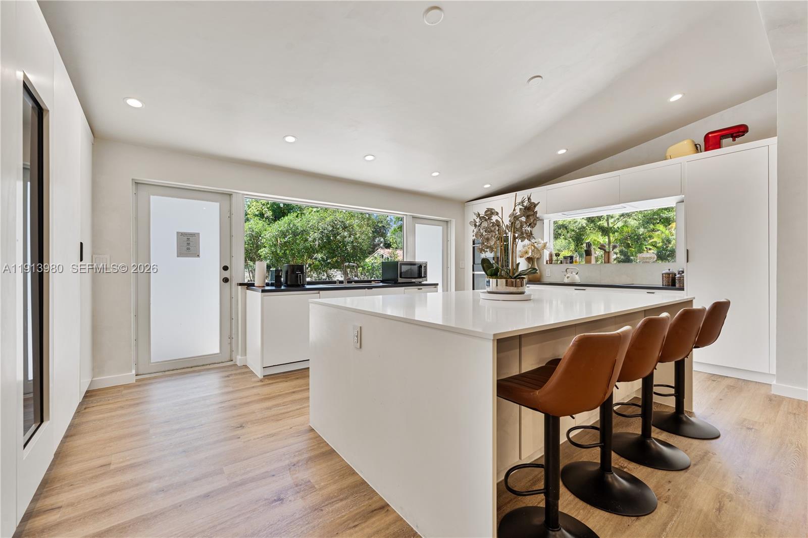 BAY POINT - Residential