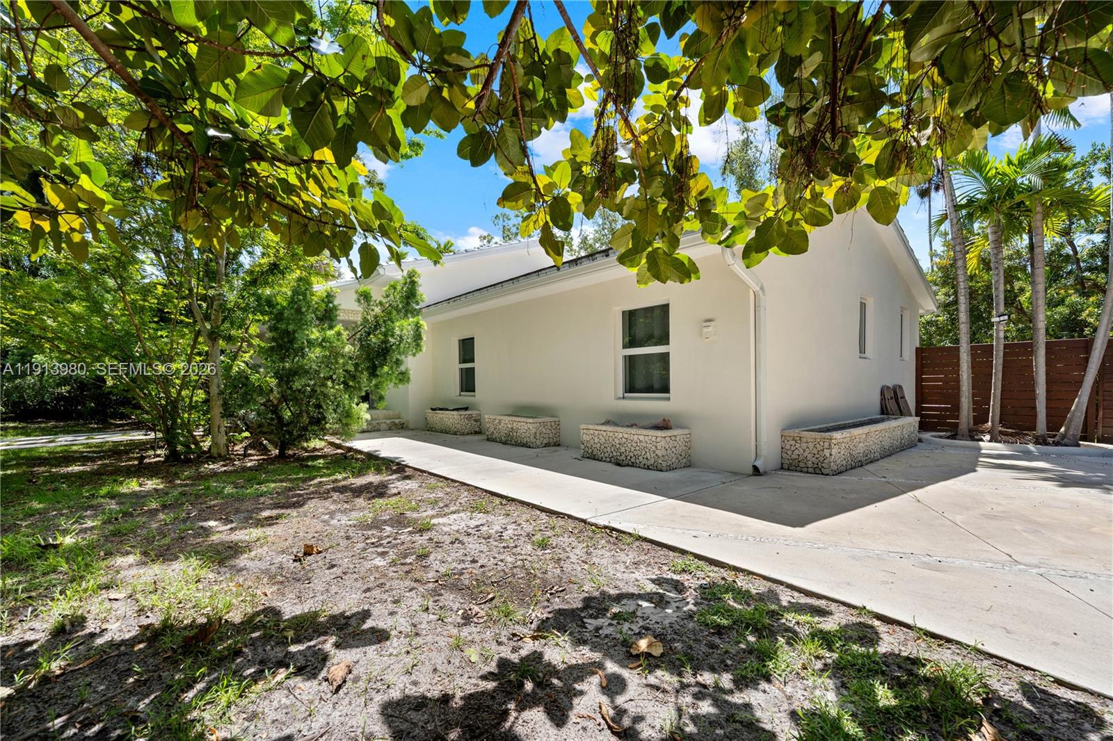 BAY POINT - Residential