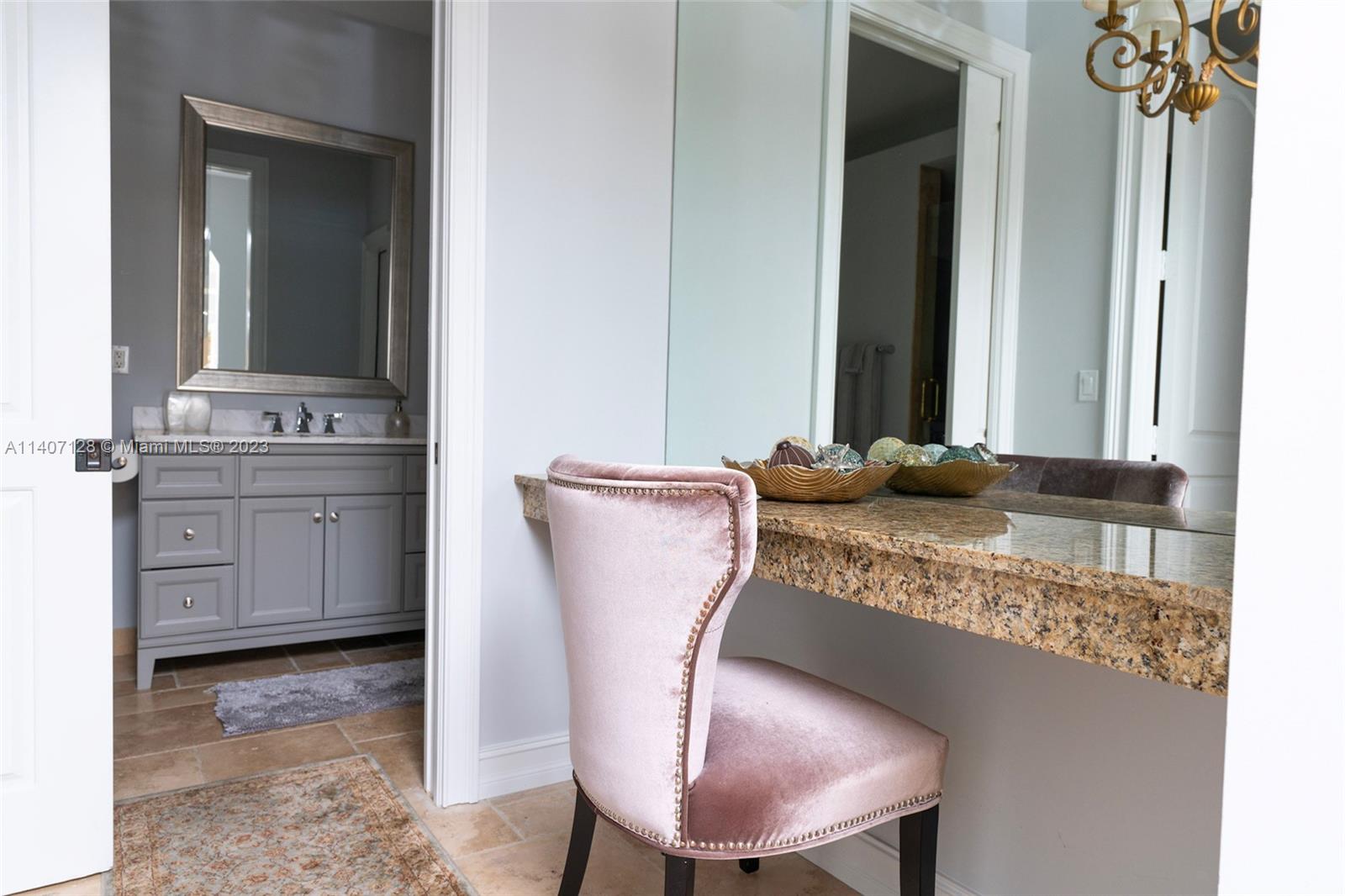 SUNSET EAST - Residential